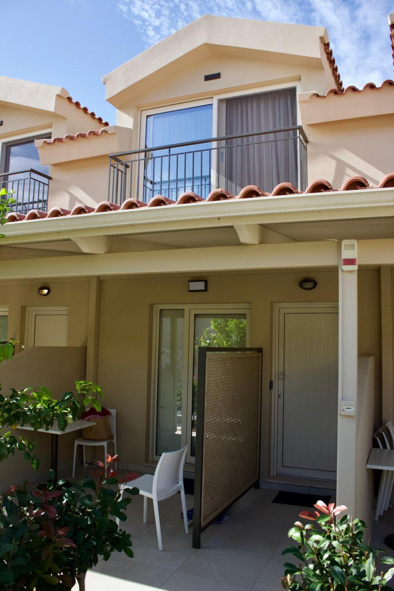 Makris Yialos Apartments Ласі Екстер'єр фото