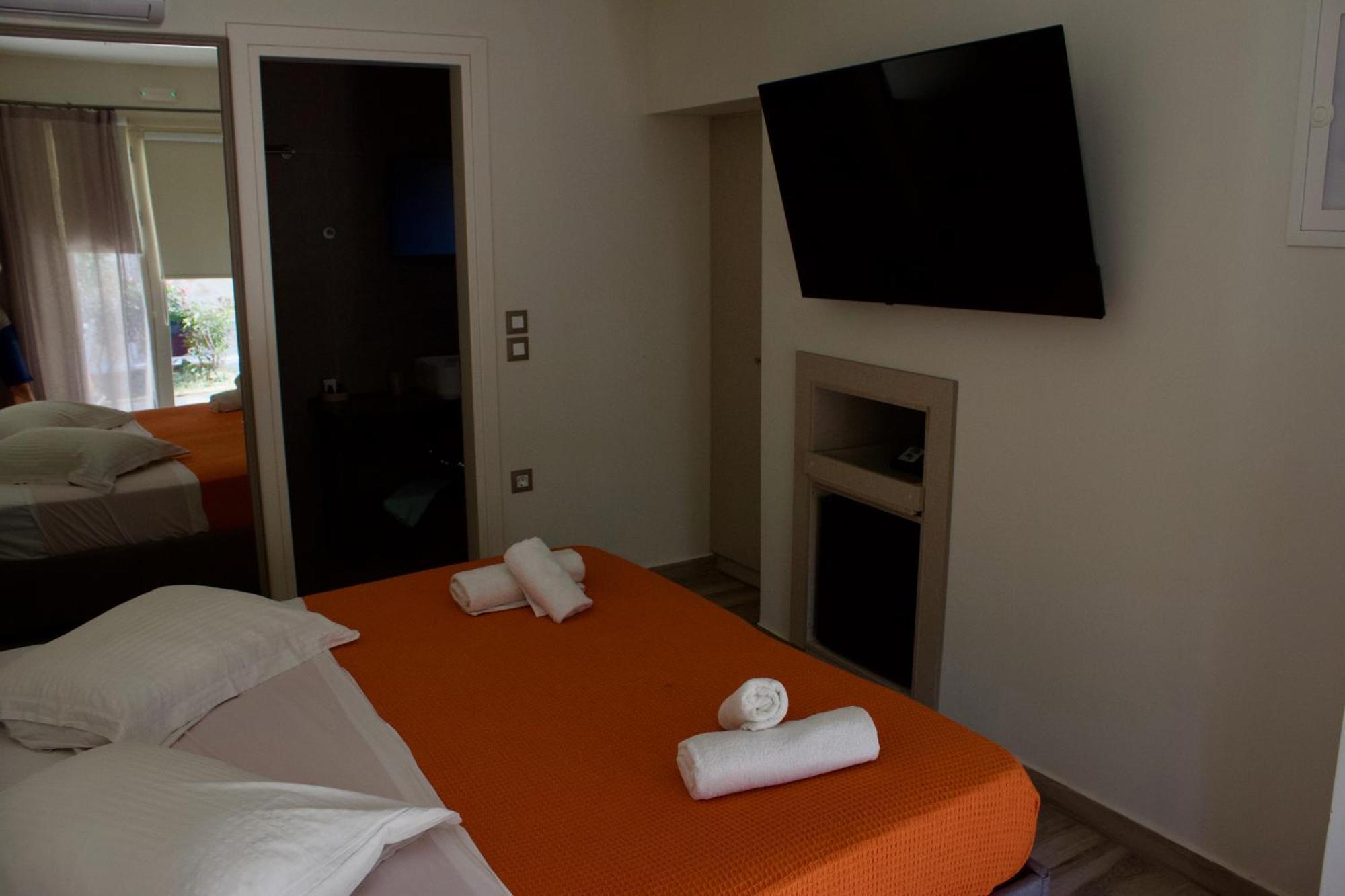 Makris Yialos Apartments Ласі Екстер'єр фото